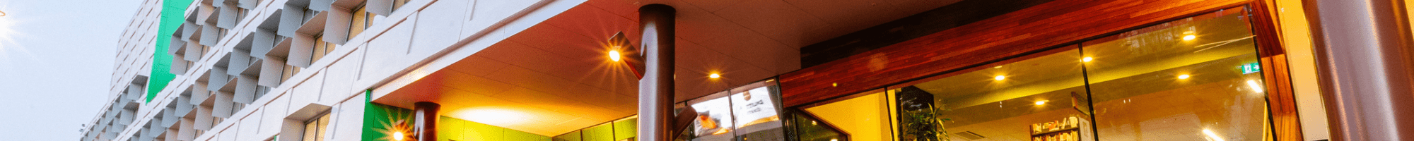 Front door entry to Dandenong Library