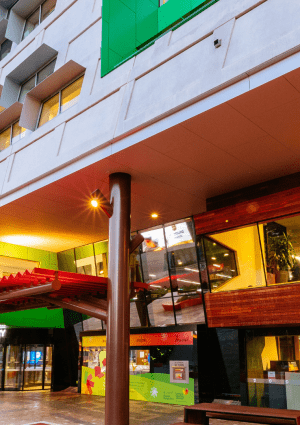 Front door entry to Dandenong Library