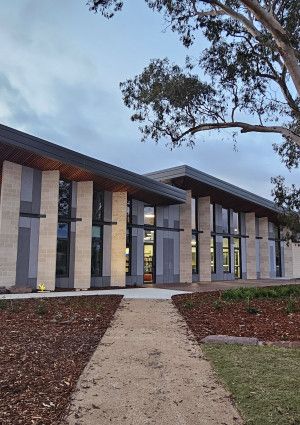 Keysborough Community Hub exterior.